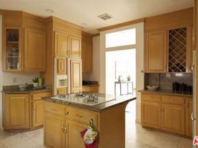 269 S Norton Avenue, Los Angeles CA 90004