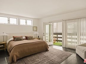 120 PACIFIC Avenue, Venice CA 90291