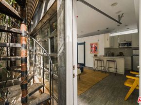 120 PACIFIC Avenue, Venice CA 90291