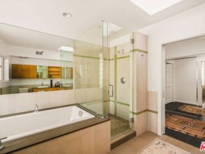 120 PACIFIC Avenue, Venice CA 90291