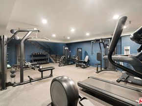 585 N Rossmore Avenue 407, Los Angeles CA 90004