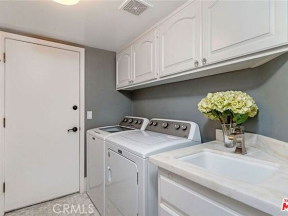 28 Westport, Manhattan Beach CA 90266