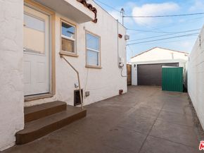 1131 W 81st Place, Los Angeles CA 90044