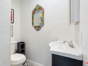 1131 W 81st Place, Los Angeles CA 90044