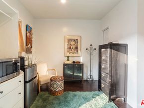 1131 W 81st Place, Los Angeles CA 90044