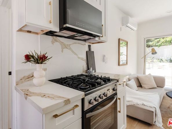 300 S Kenter Avenue, Los Angeles CA 90049