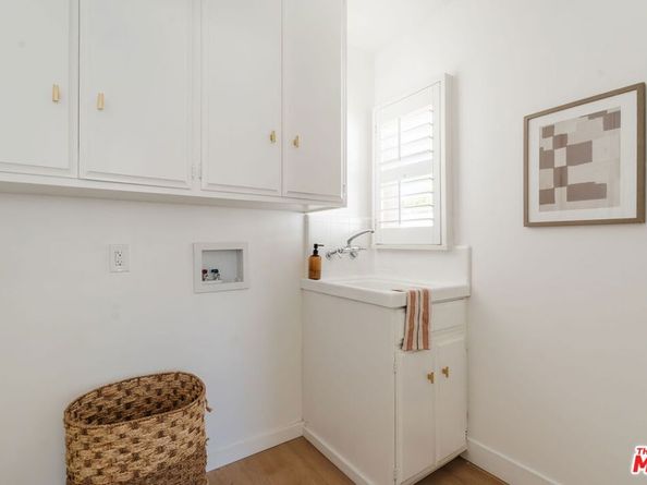 300 S Kenter Avenue, Los Angeles CA 90049