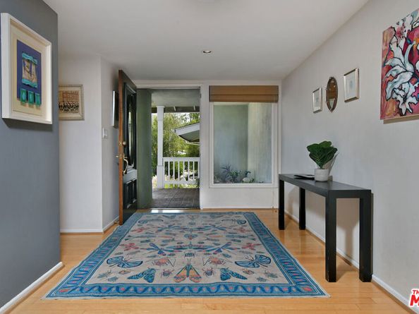 3421 Castlewoods Place, Sherman Oaks CA 91403
