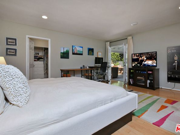 3421 Castlewoods Place, Sherman Oaks CA 91403