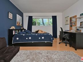 3421 Castlewoods Place, Sherman Oaks CA 91403