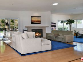 3421 Castlewoods Place, Sherman Oaks CA 91403