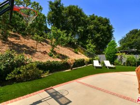 3421 Castlewoods Place, Sherman Oaks CA 91403