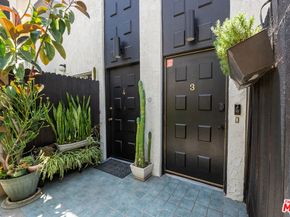 3314 Griffith Park Boulevard 3, Los Angeles CA 90027