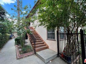 5919 Whitnall Highway, North Hollywood CA 91601