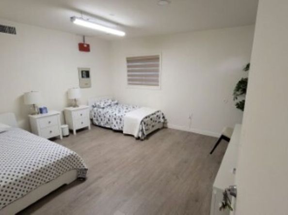 4669 W Olympic Boulevard, Los Angeles CA 90019