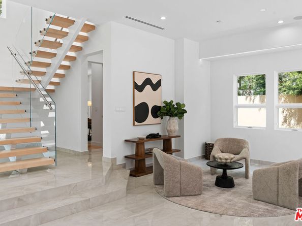 11622 Charnock Road, Los Angeles CA 90066