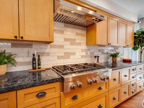 12000 Goshen Avenue 107, Los Angeles CA 90049