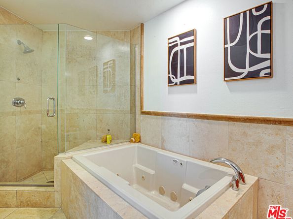 12000 Goshen Avenue 107, Los Angeles CA 90049