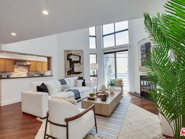 12000 Goshen Avenue 107, Los Angeles CA 90049