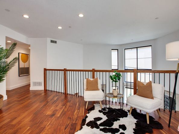 12000 Goshen Avenue 107, Los Angeles CA 90049