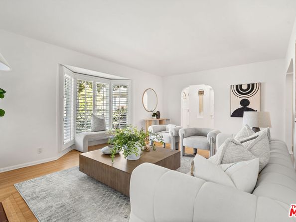 8454 Truxton Avenue, Los Angeles CA 90045