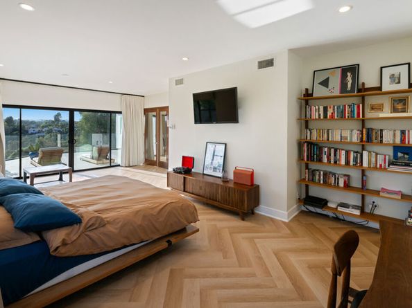 2457 Hidalgo Avenue, Los Angeles CA 90039