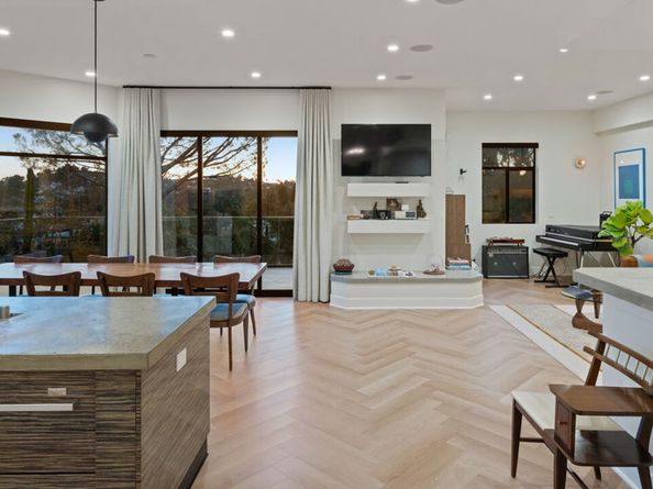 2457 Hidalgo Avenue, Los Angeles CA 90039