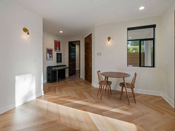 2457 Hidalgo Avenue, Los Angeles CA 90039