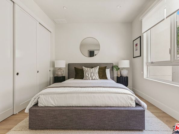 3230 S Barrington Avenue, Los Angeles CA 90066