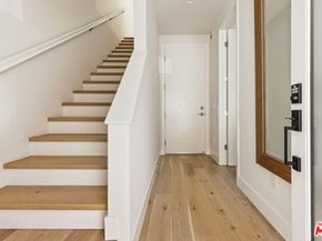 3230 S Barrington Avenue, Los Angeles CA 90066