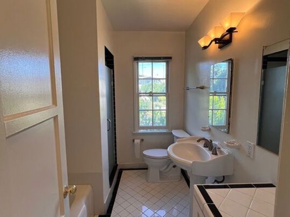 310 N St Andrews Place, Los Angeles CA 90004