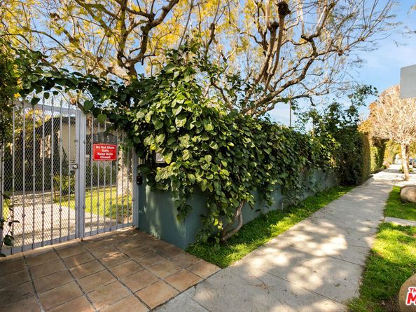 1453 Centinela Avenue, Santa Monica CA 90404