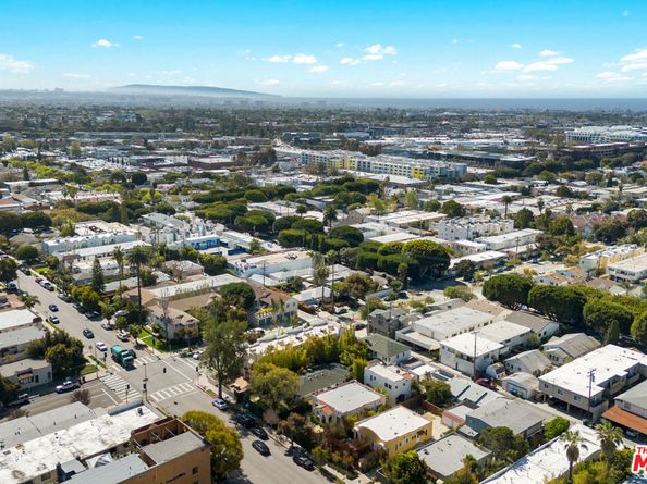 1453 Centinela Avenue, Santa Monica CA 90404