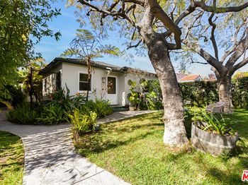 1453 Centinela Avenue