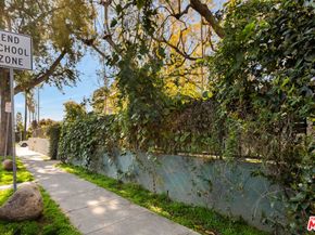 1453 Centinela Avenue, Santa Monica CA 90404