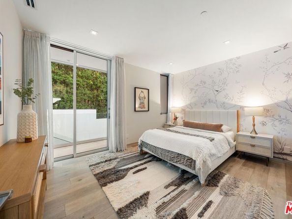 9311 Readcrest Drive, Beverly Hills CA 90210