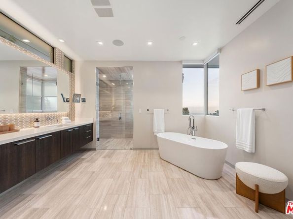 9311 Readcrest Drive, Beverly Hills CA 90210