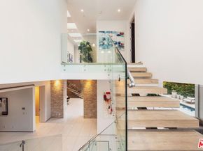 9311 Readcrest Drive, Beverly Hills CA 90210