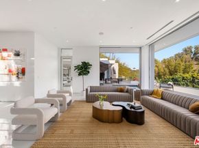 9311 Readcrest Drive, Beverly Hills CA 90210