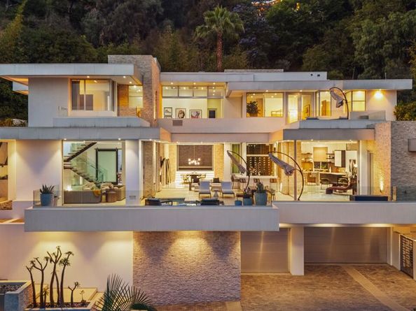 9311 Readcrest Drive, Beverly Hills CA 90210