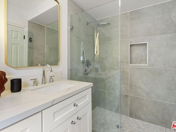 23730 Walter Avenue, Torrance CA 90501