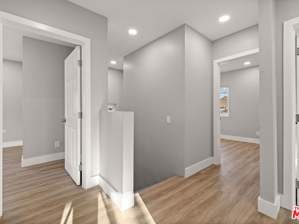 1617 W 24th Street, Los Angeles CA 90007