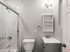 1617 W 24th Street, Los Angeles CA 90007