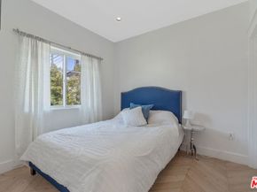 1152 S Windsor Boulevard, Los Angeles CA 90019