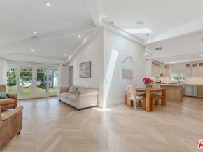 1152 S Windsor Boulevard, Los Angeles CA 90019