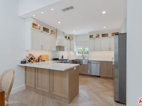 1152 S Windsor Boulevard, Los Angeles CA 90019