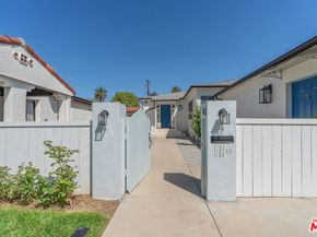 1152 S Windsor Boulevard, Los Angeles CA 90019