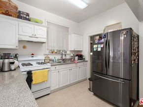 1415 S St Andrews Place, Los Angeles CA 90019