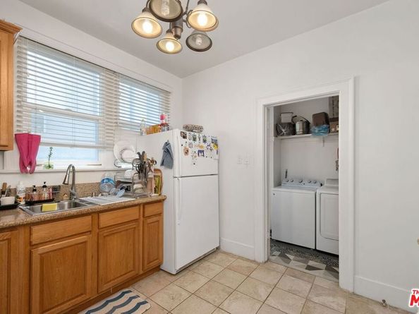 1415 S St Andrews Place, Los Angeles CA 90019