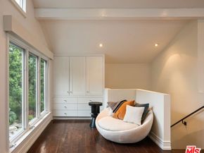 2576 Benedict Canyon Drive, Beverly Hills CA 90210